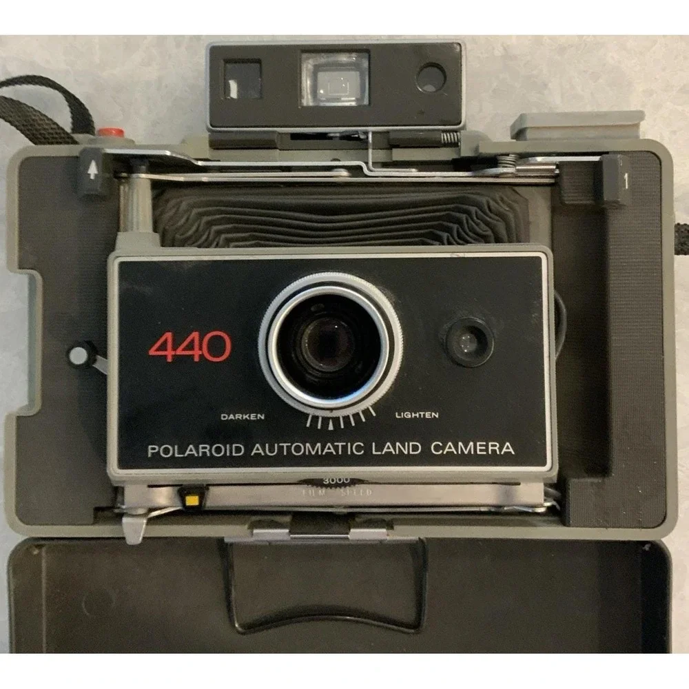 Vtg 1970s Polaroid 440 Folding Automatic Land Camera Untested with Strap!